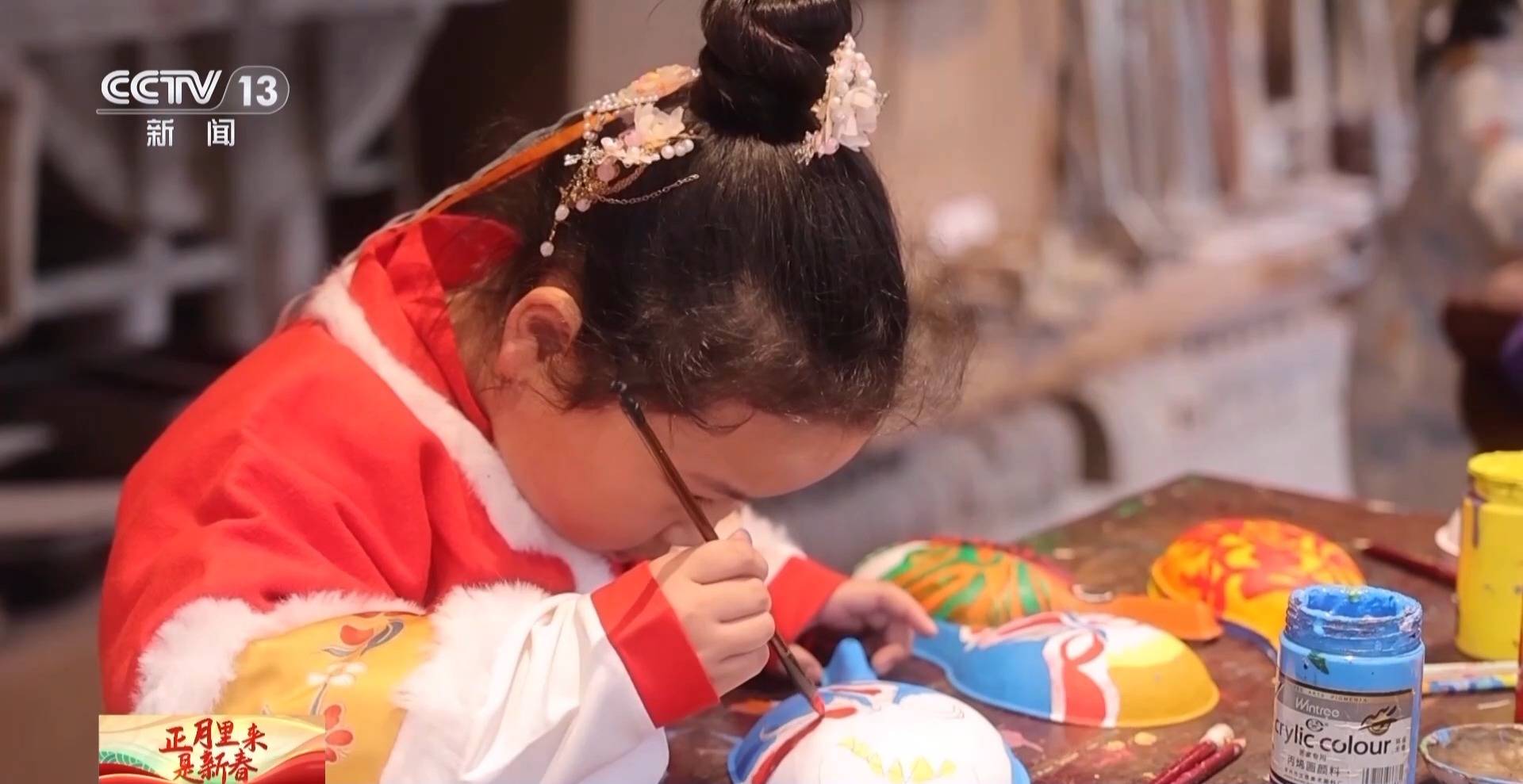 门福气进门!解锁马背上的民间戏剧j9九游会登录何以春节丨探马敲(图17) 门福气进门!解锁马背上的民间戏剧j9九游会登录何以春节丨探马敲(图17)